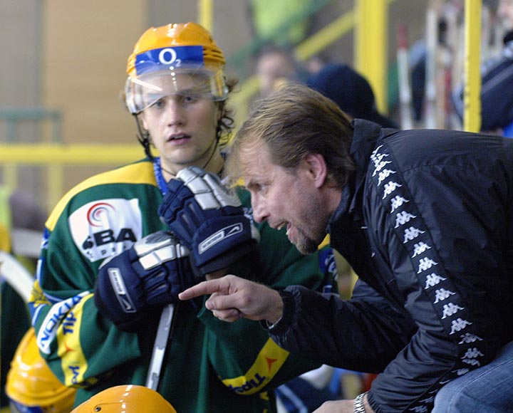 Obrázek “http://www.hc-vsetin.cz/foto_vse/2007_18_LIB/002.jpg” nelze zobrazit, protože obsahuje chyby. Obrázek “http://www.hc-vsetin.cz/foto_vse/2007_18_LIB/002.jpg” nelze zobrazit, protože obsahuje chyby.