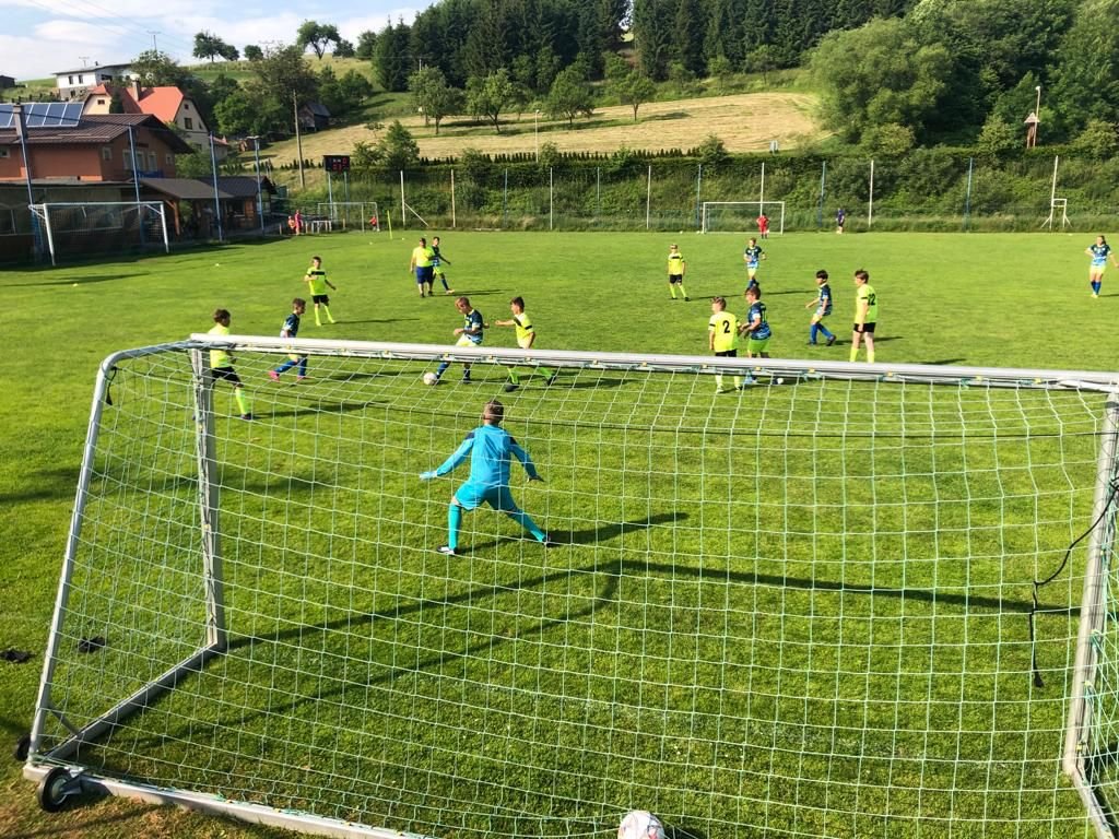 Osmci VHK odehrli ptelsk fotbalov zpas proti Kateinicm.